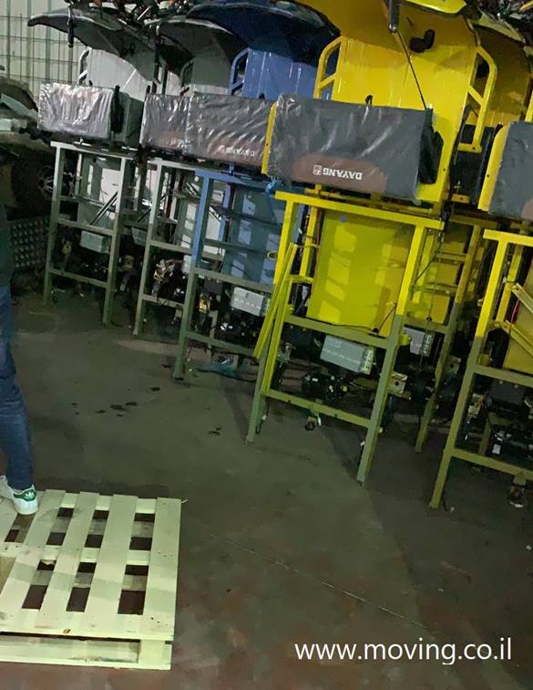 ריקשות רגעים לפני הרכבה