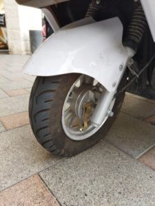 חשמלי תפעולי נתפס בעין המצלמה – "היפר"