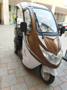 חשמלי תפעולי נתפס בעין המצלמה – "היפר"