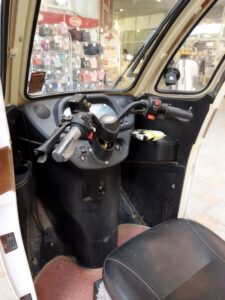 חשמלי תפעולי נתפס בעין המצלמה – "היפר"