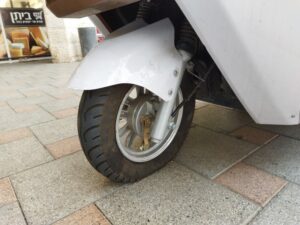 חשמלי תפעולי נתפס בעין המצלמה – "היפר"