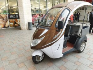 חשמלי תפעולי נתפס בעין המצלמה – "היפר"